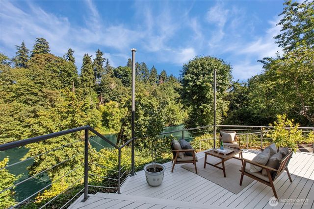 26530 Lake Fenwick Road S, Kent, WA 98032