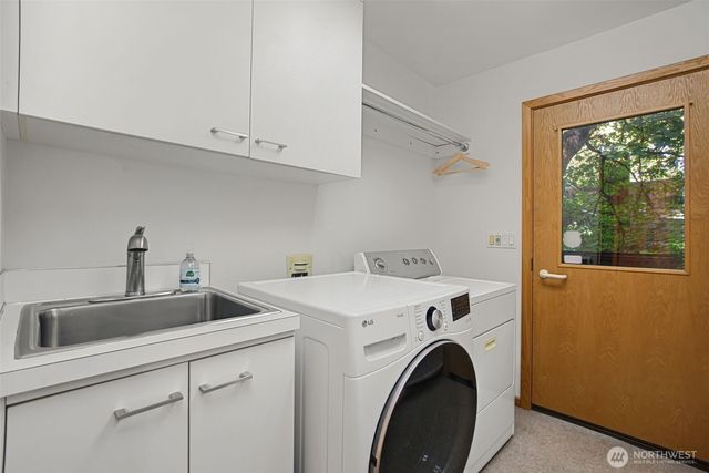 26530 Lake Fenwick Road S, Kent, WA 98032