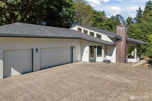 26530 Lake Fenwick Road S, Kent, WA 98032
