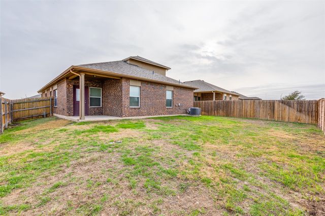 348 Shiner LN, Georgetown, TX 78626