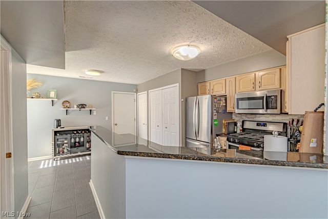 6759 Quarrystone Lane, Middleburg Heights, OH 44130