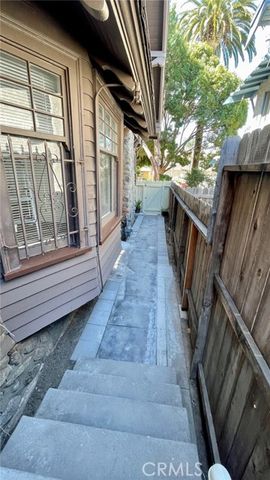 1500 E 1st Street, Long Beach, CA 90802