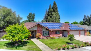 8725 Pathfinder Ct, Orangevale, CA 95662