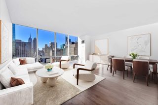 641 5th Ave # 26-F, New York City, NY 10022