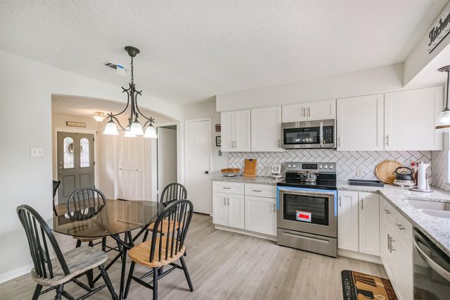 2705 Parrott Avenue, Rosenberg, TX 77471