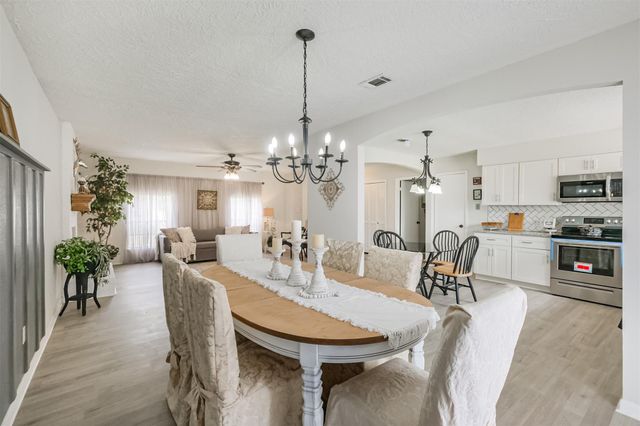 2705 Parrott Avenue, Rosenberg, TX 77471