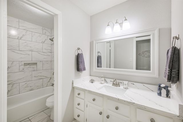 2705 Parrott Avenue, Rosenberg, TX 77471