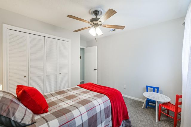 2705 Parrott Avenue, Rosenberg, TX 77471