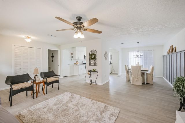 2705 Parrott Avenue, Rosenberg, TX 77471