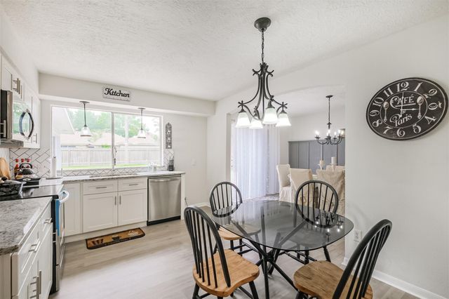 2705 Parrott Avenue, Rosenberg, TX 77471