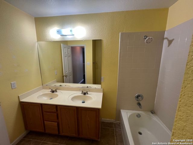 11202 Ancient Coach, San Antonio, TX 78213