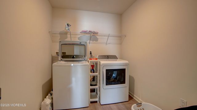7 Impatiens Court, Old Bridge, NJ 08857