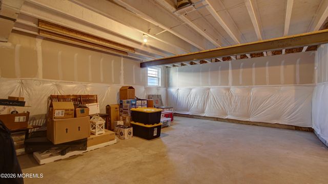 7 Impatiens Court, Old Bridge, NJ 08857