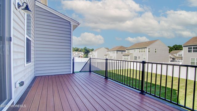 7 Impatiens Court, Old Bridge, NJ 08857
