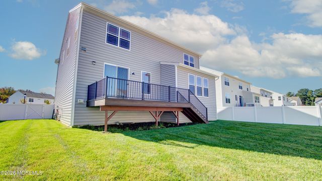 7 Impatiens Court, Old Bridge, NJ 08857