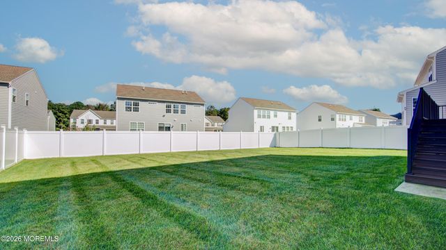 7 Impatiens Court, Old Bridge, NJ 08857