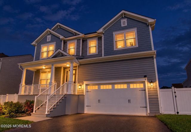 7 Impatiens Court, Old Bridge, NJ 08857