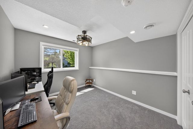 810 8th Avenue SW, Pine Island, MN 55963