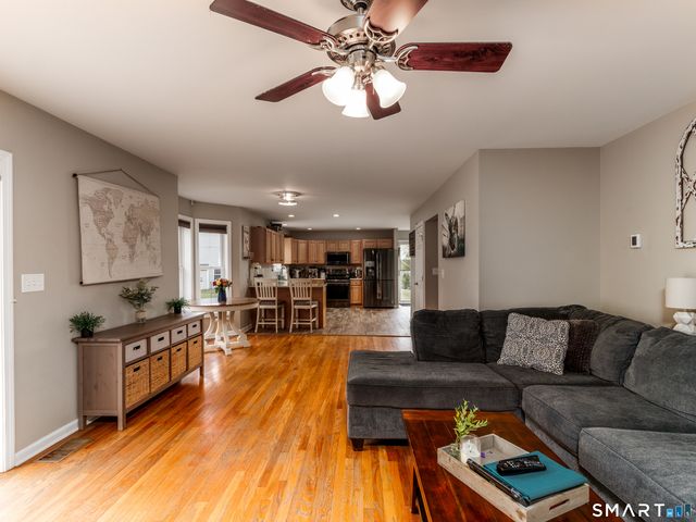 27 Maggie Court, Plymouth, CT 06786