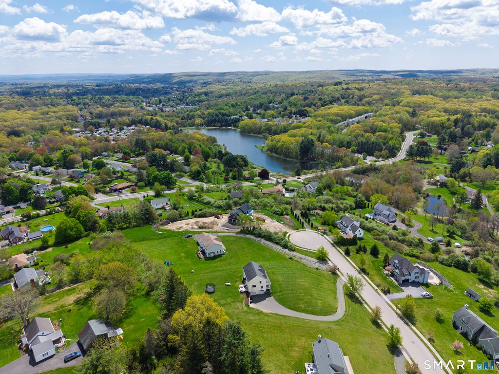 27 Maggie Court, Plymouth, CT 06786