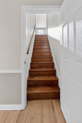 2405 W 75th Place, Prairie Village, KS 66208