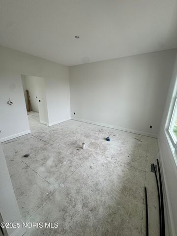 1396 Thomas Lane, Waterville, OH 43566