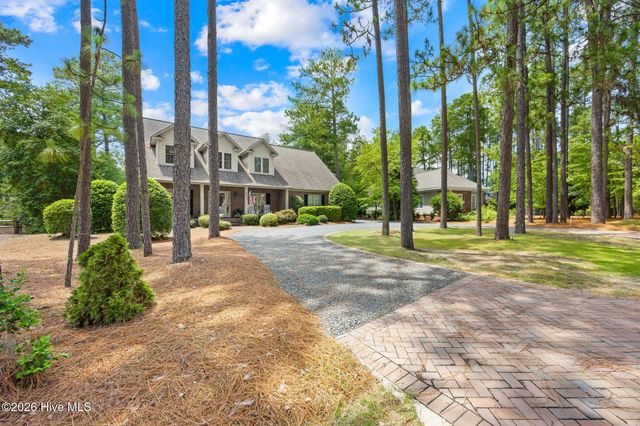 370 Sugar Pine Drive, Pinehurst, NC 28374