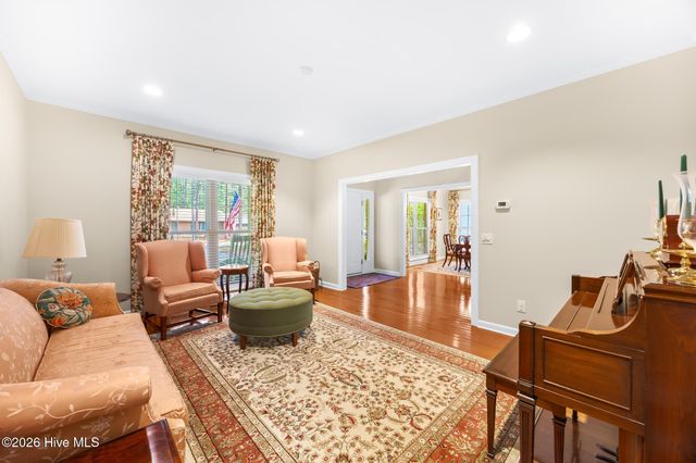 370 Sugar Pine Drive, Pinehurst, NC 28374