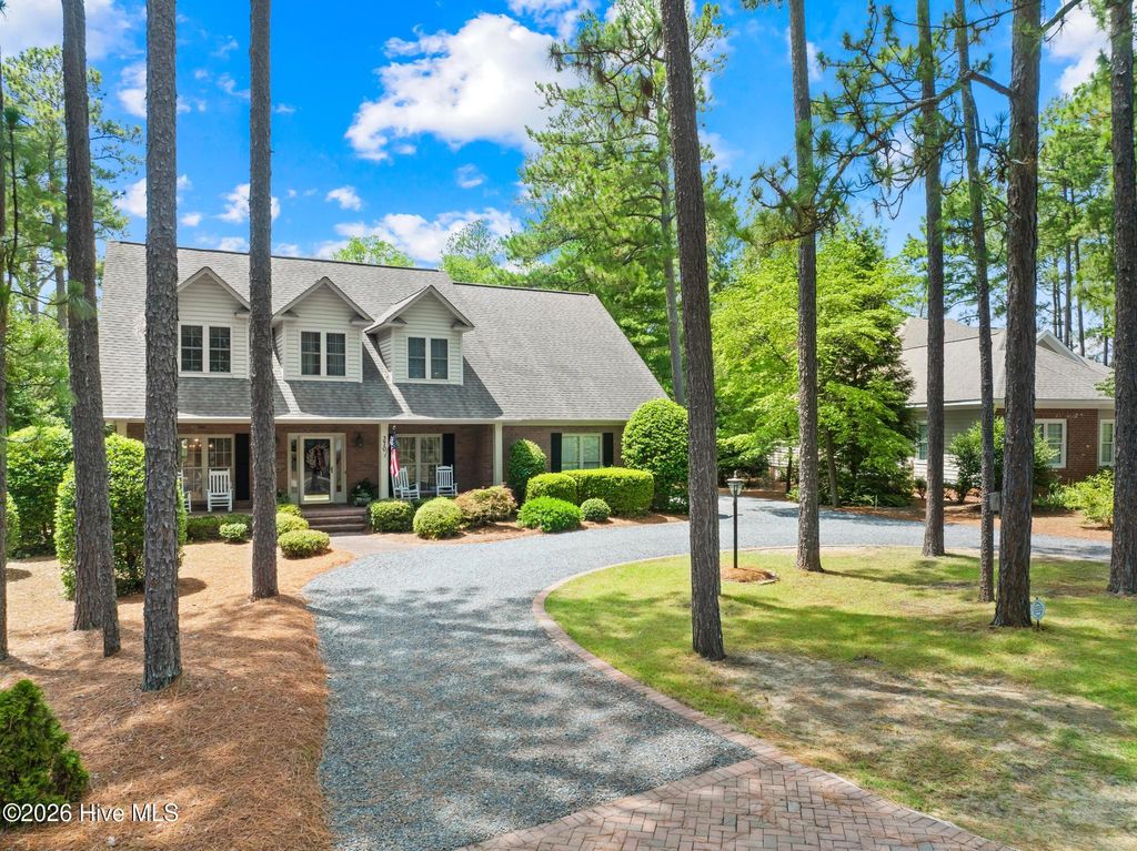 370 Sugar Pine Drive, Pinehurst, NC 28374