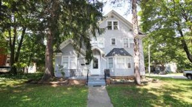 133 N Elizabeth Street, Bellevue, MI 49021