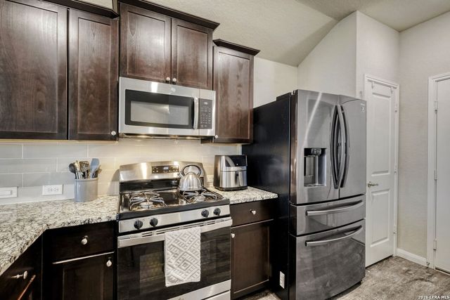 803 Blue Landing, San Antonio, TX 78221