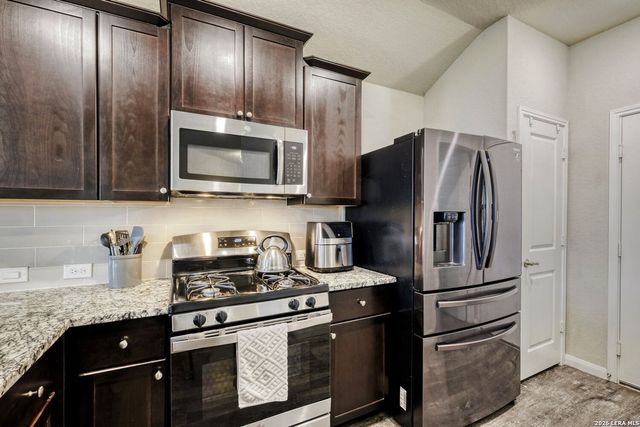 803 Blue Landing, San Antonio, TX 78221