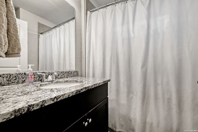 803 Blue Landing, San Antonio, TX 78221