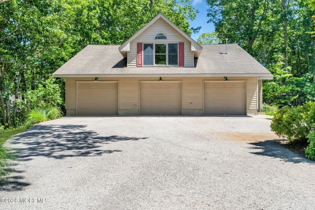 3 Stoneham Drive, Brick, NJ 08724