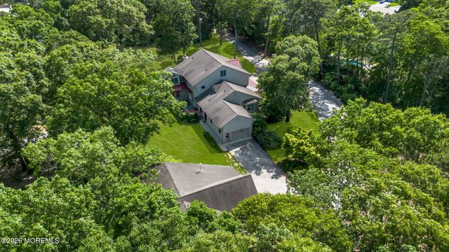 3 Stoneham Drive, Brick, NJ 08724