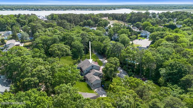 3 Stoneham Drive, Brick, NJ 08724