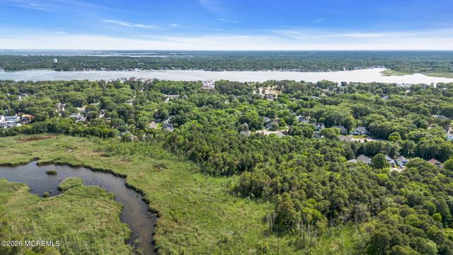 3 Stoneham Drive, Brick, NJ 08724