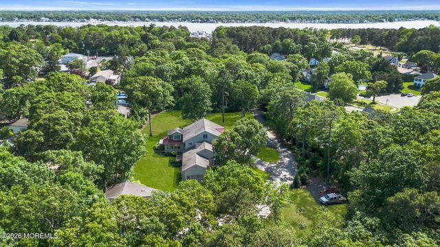3 Stoneham Drive, Brick, NJ 08724
