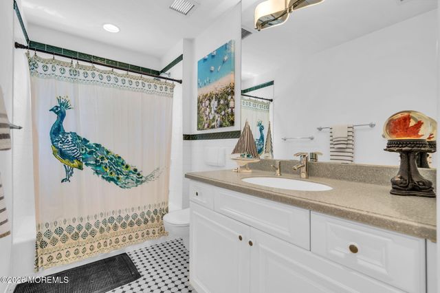 3 Stoneham Drive, Brick, NJ 08724