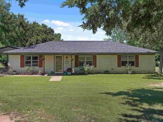 11453 W CR 4186, Henderson, TX 75654
