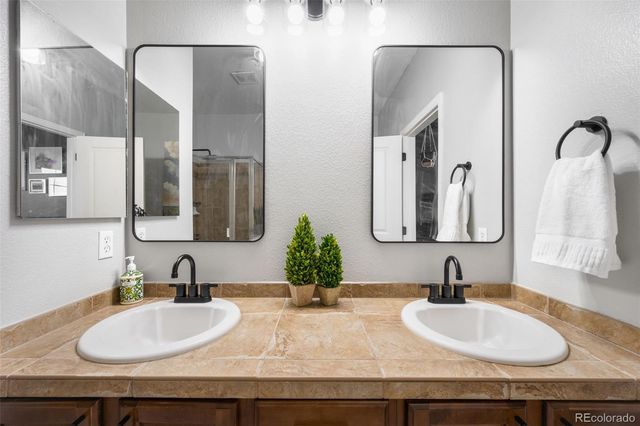 24573 E Hoover Place 36-2, Aurora, CO 80016