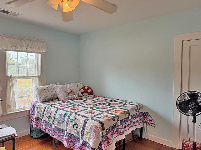 340 OAK ST, Savannah, TN 38372