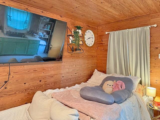 340 OAK ST, Savannah, TN 38372