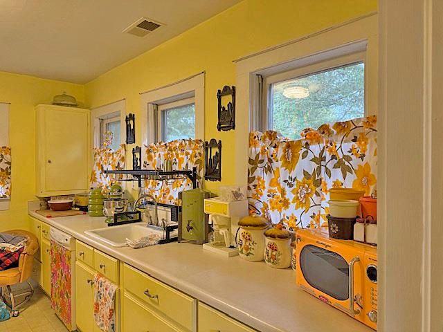 340 OAK ST, Savannah, TN 38372