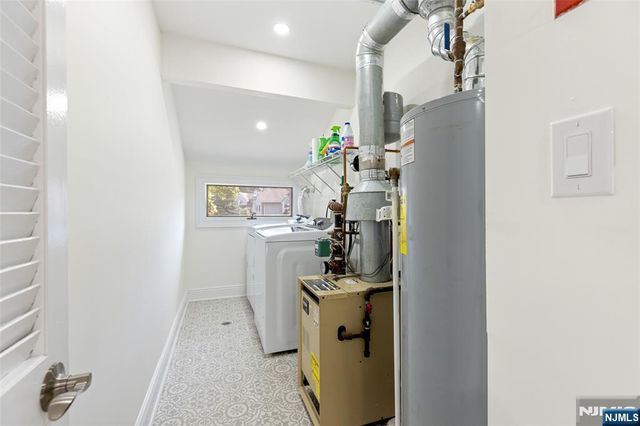 1 Bentley Drive 3, Franklin Lakes, NJ 07417