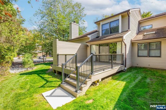 1 Bentley Drive 3, Franklin Lakes, NJ 07417