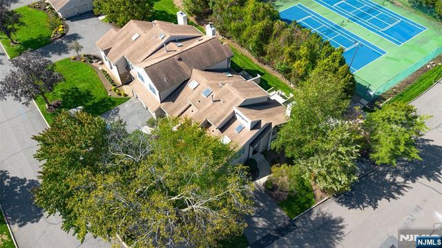 1 Bentley Drive 3, Franklin Lakes, NJ 07417