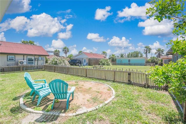 134 N ALISTER St 23, Port Aransas, TX 78373