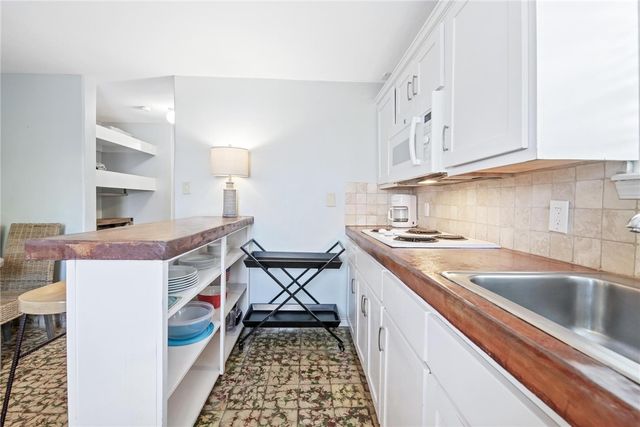 134 N ALISTER St 23, Port Aransas, TX 78373