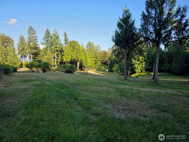 13324 242nd Avenue NE, Woodinville, WA 98077